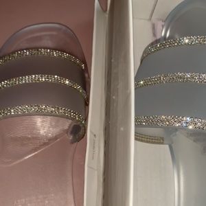 Fashion Nova sandles. Size 8.